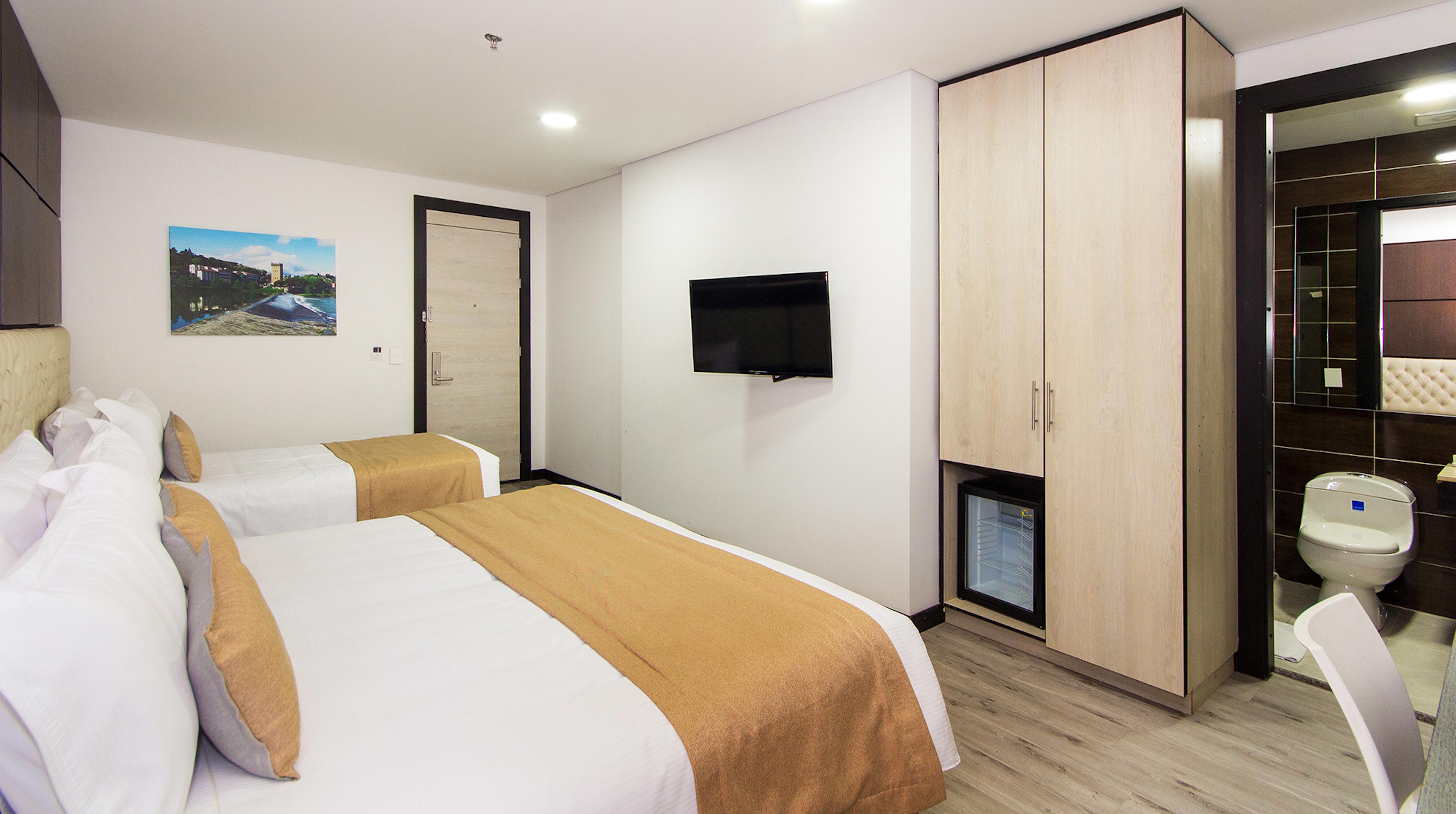 Hotel American Visa Tower Bogota Bagian luar foto