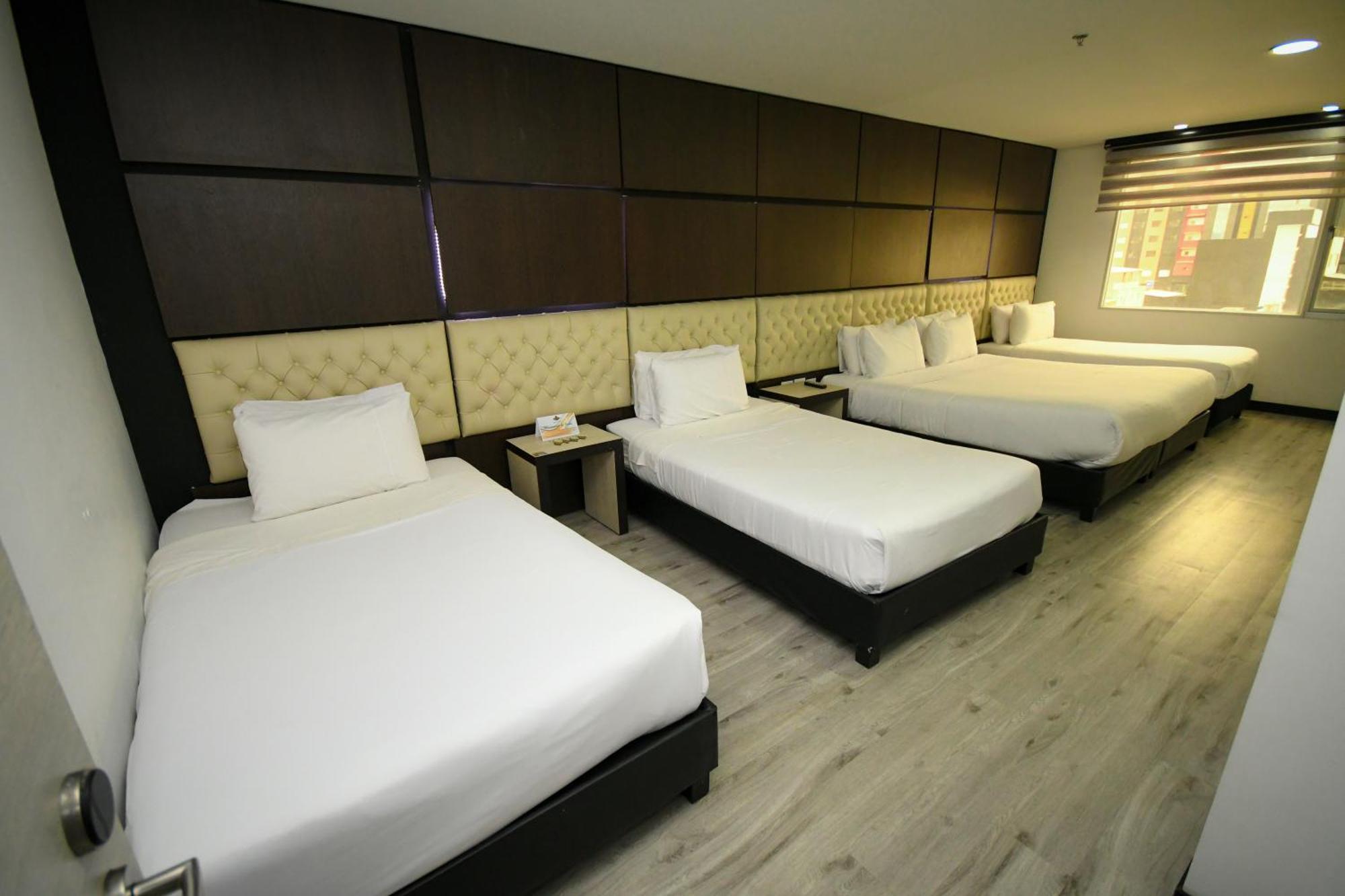 Hotel American Visa Tower Bogota Bagian luar foto